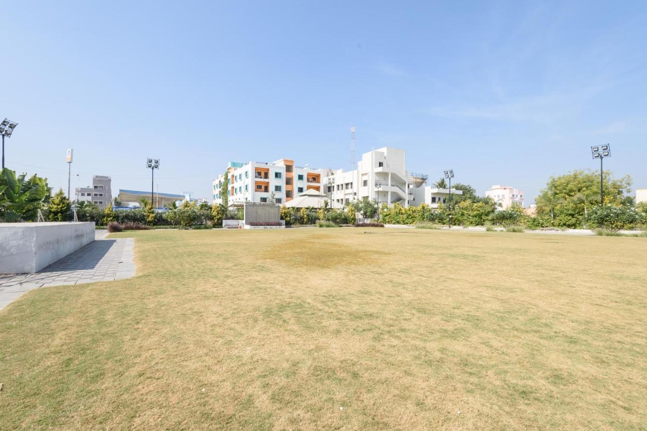 Oyo 22964 Kundan Lawns Hotel Shirdi Exterior photo